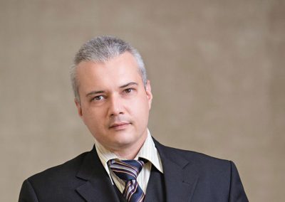 Образователните тенденции клонят към синкретизъм и развиване на комплексни умения