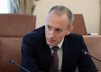 Отпускат още 20 млн. за модерни центрове в училищата